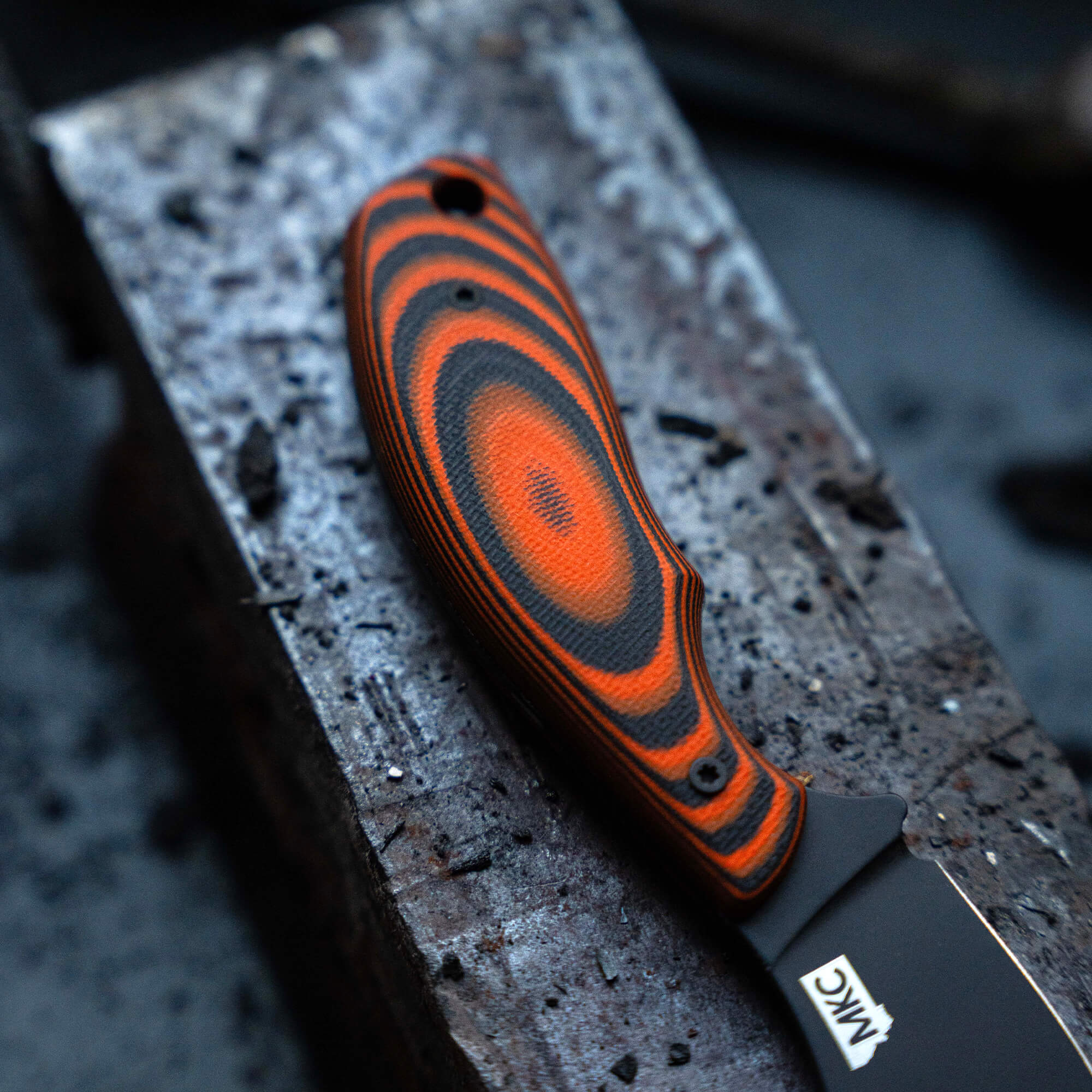 PACKOUT SKINNER - PVD - ORANGE & BLACK