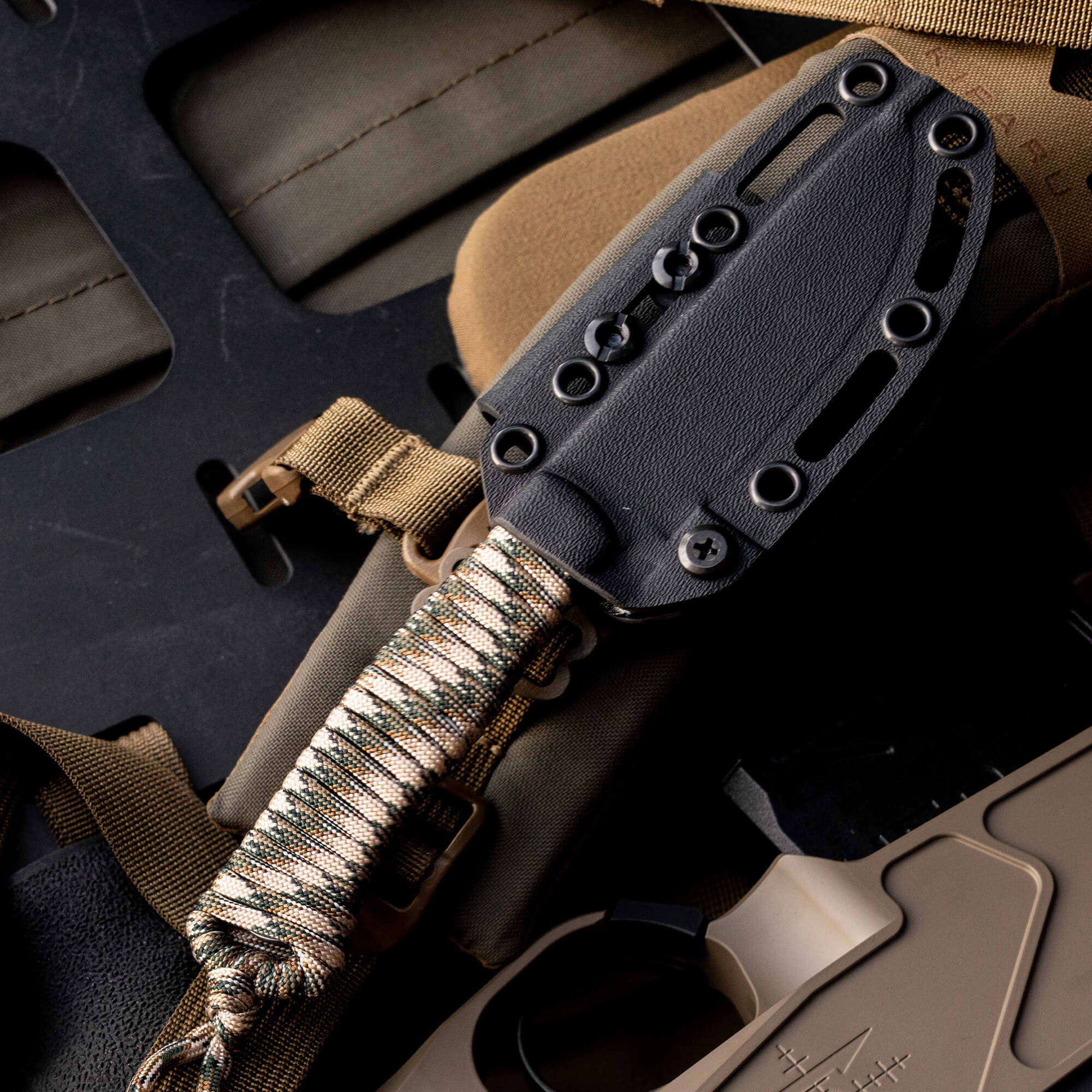 MAGNACUT STONED GOAT 2.0 - DESERT CAMO