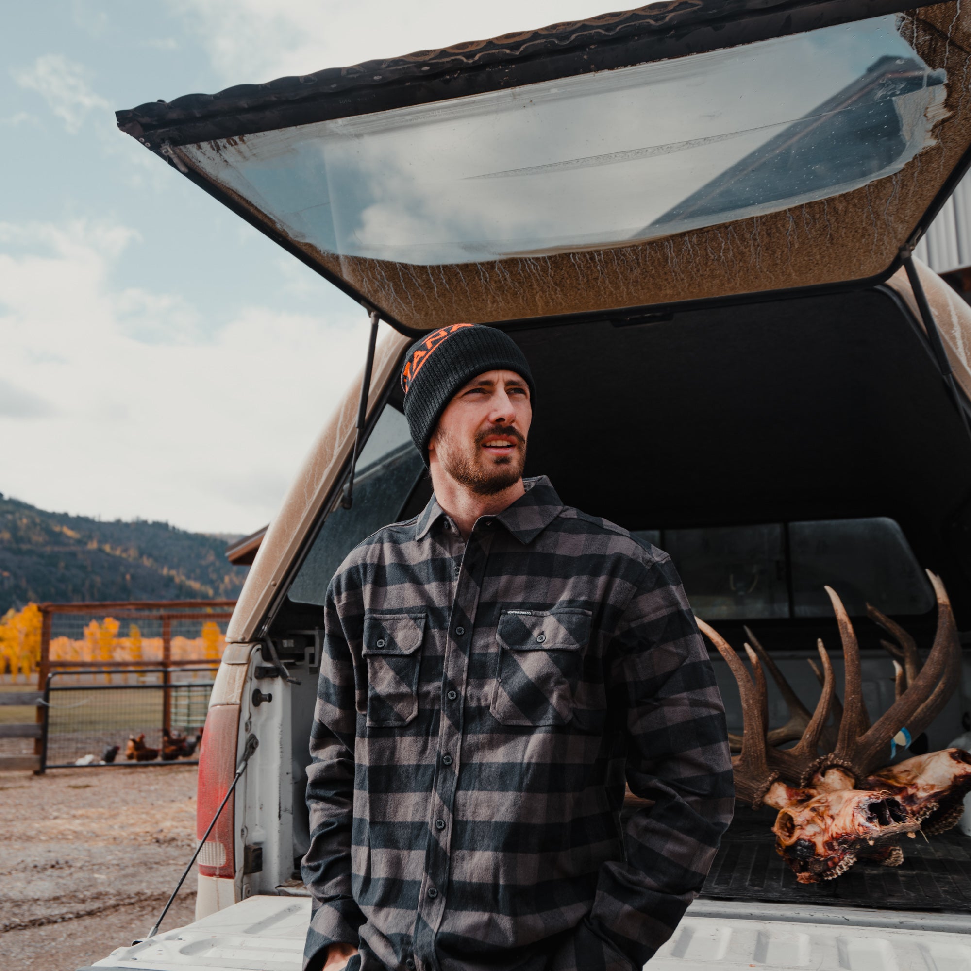 MKC BIG MOUNTAIN BEANIE - BLACK