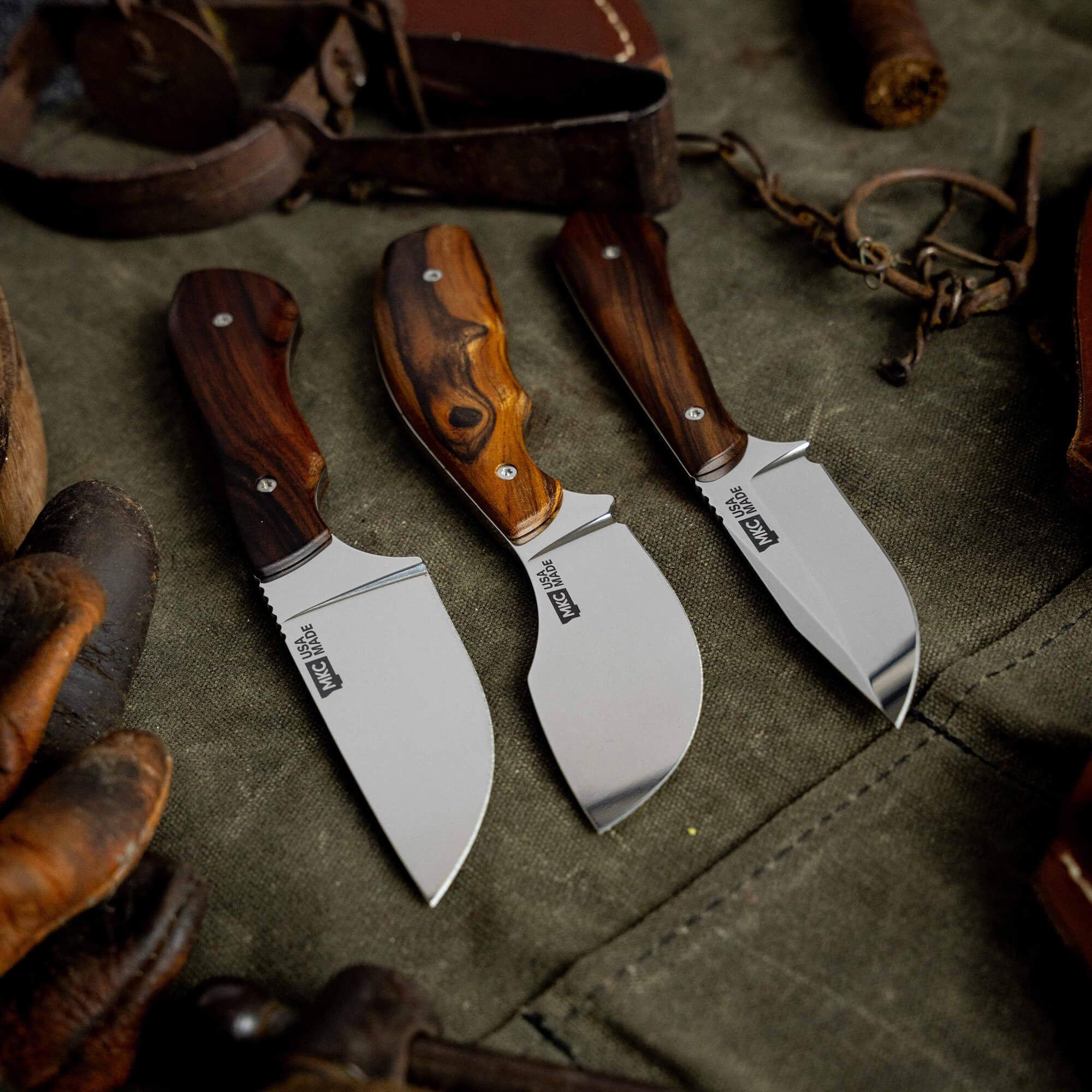TRADITIONS KNIVES - FULL SET OF 3