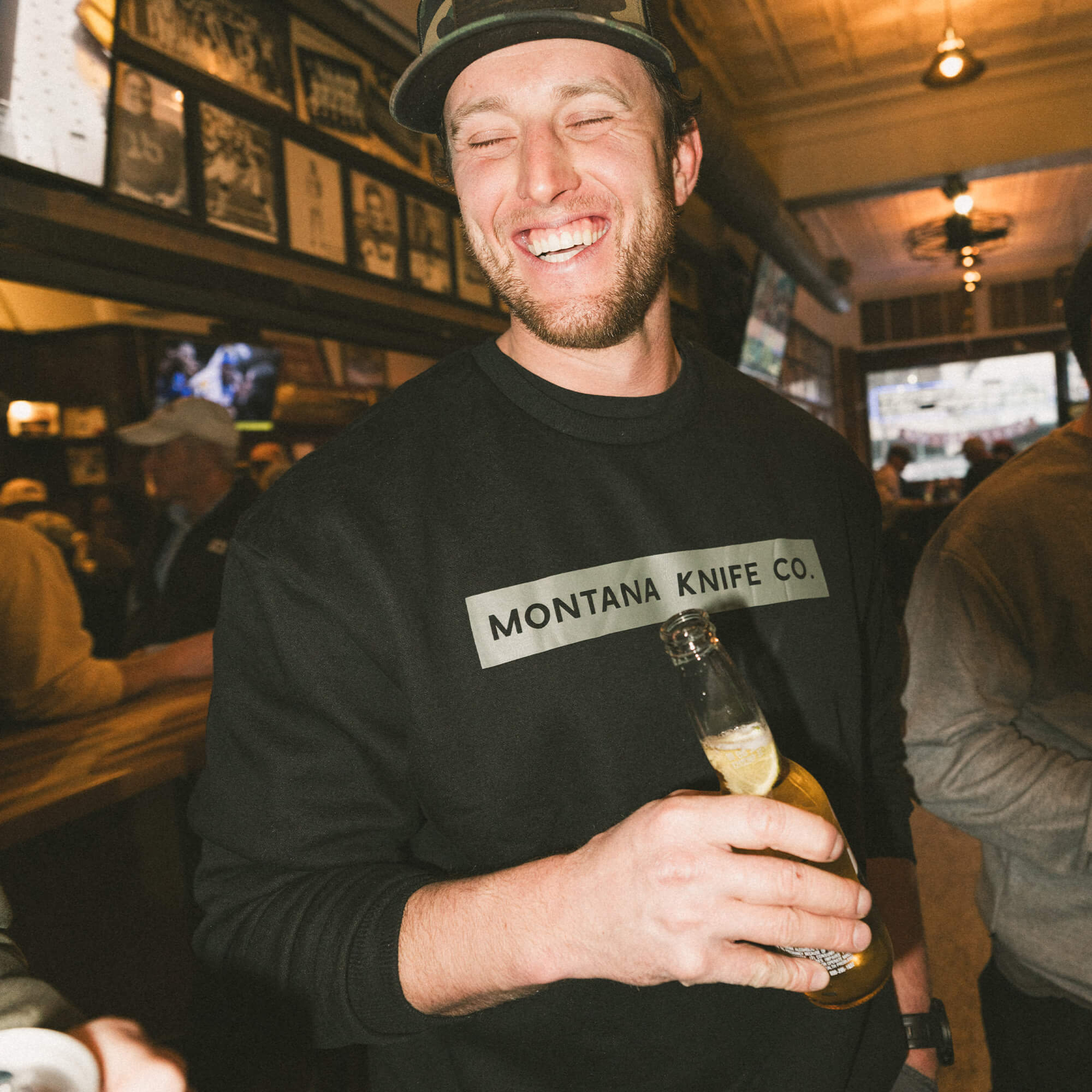 MKC CREWNECK SWEATSHIRT - BLACK
