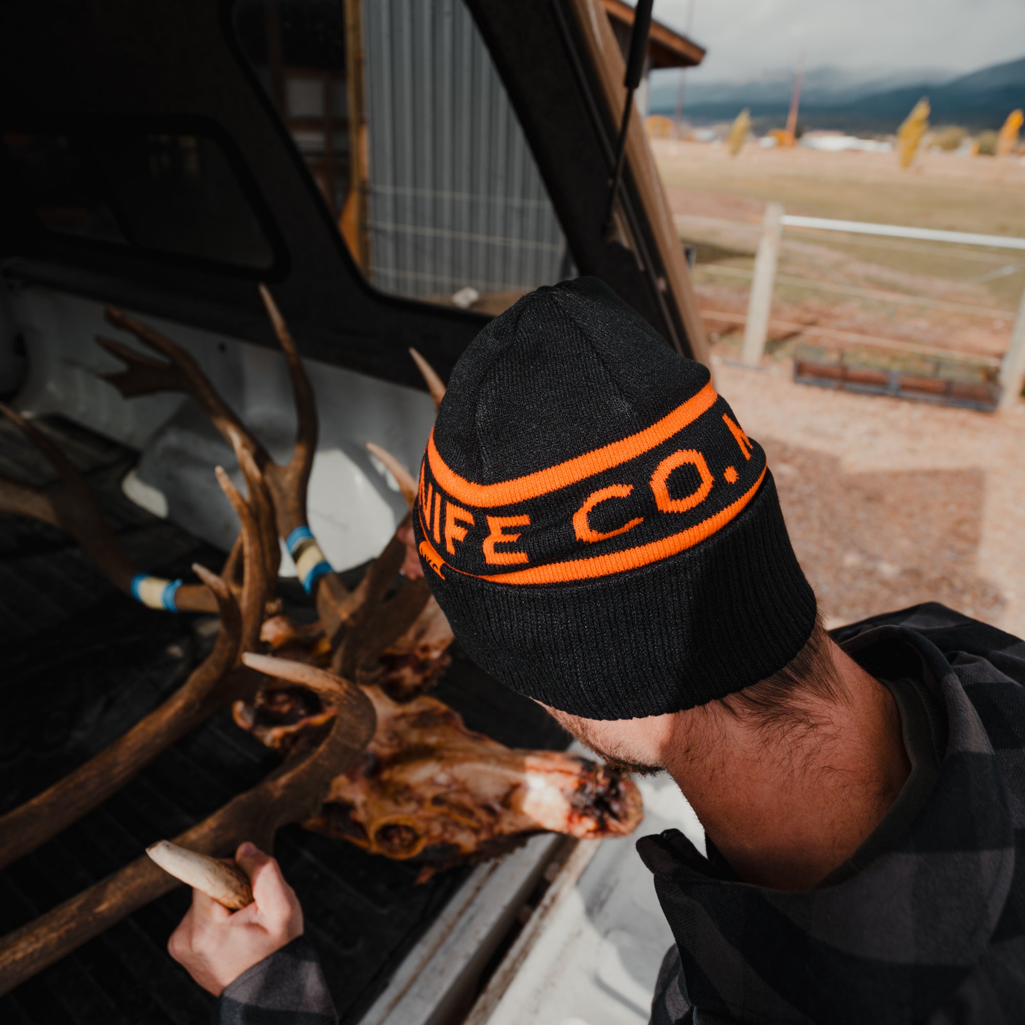 MKC BIG MOUNTAIN BEANIE - BLACK