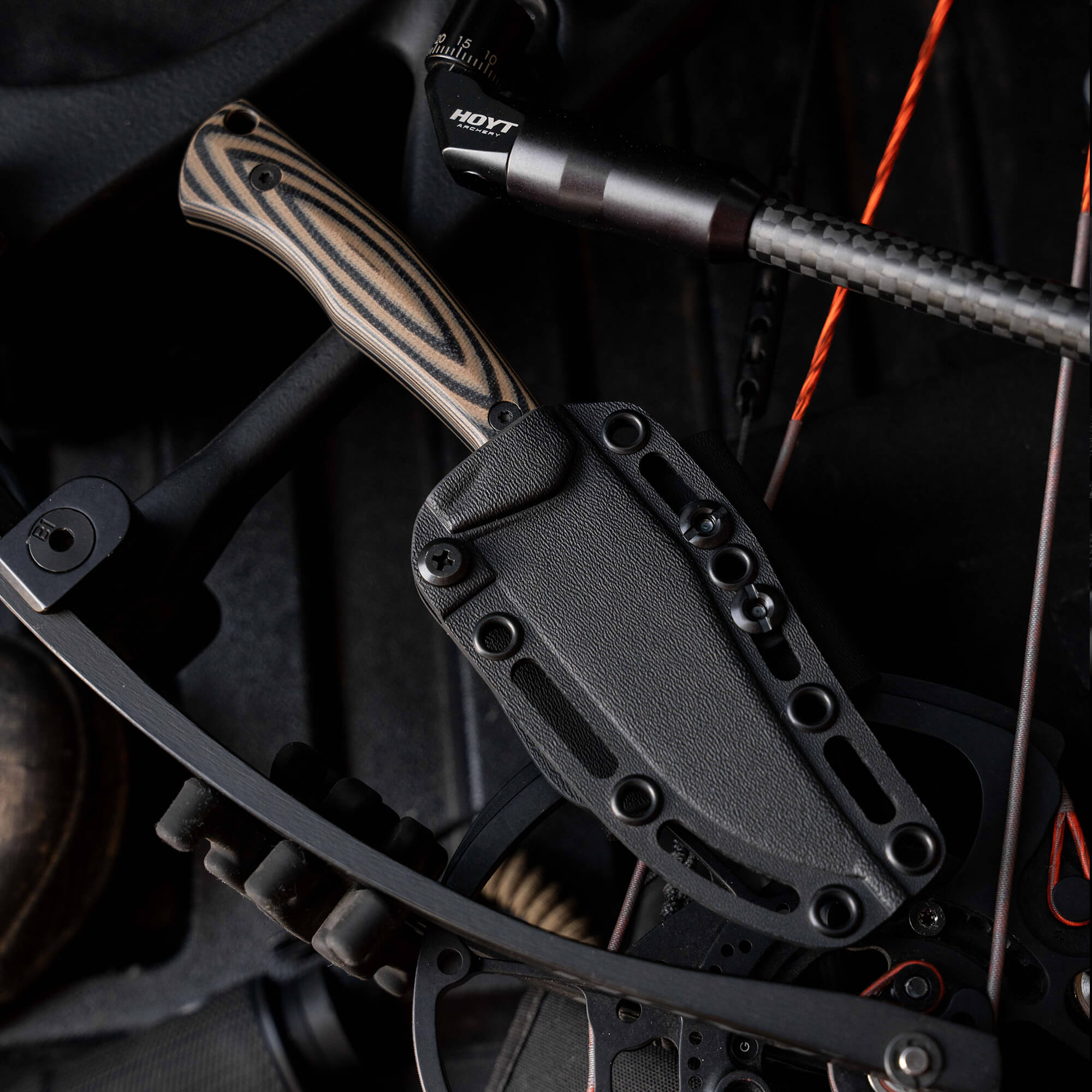 TRIUMPH PRO - TAN & BLACK