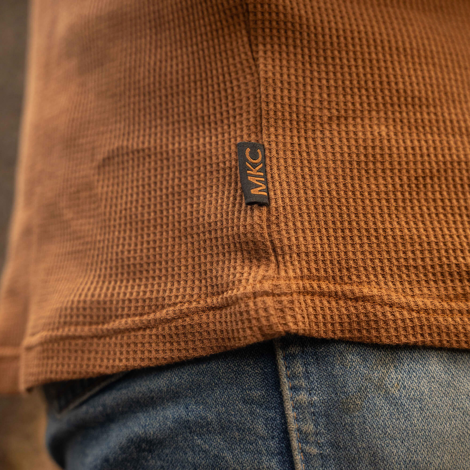 MACLAY HENLEY - COYOTE