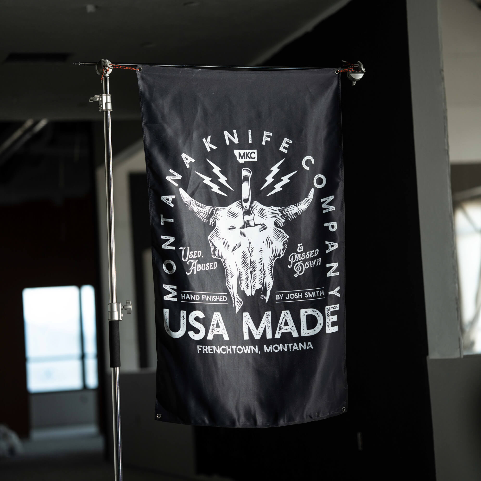 MKC BISON SKULL FLAG