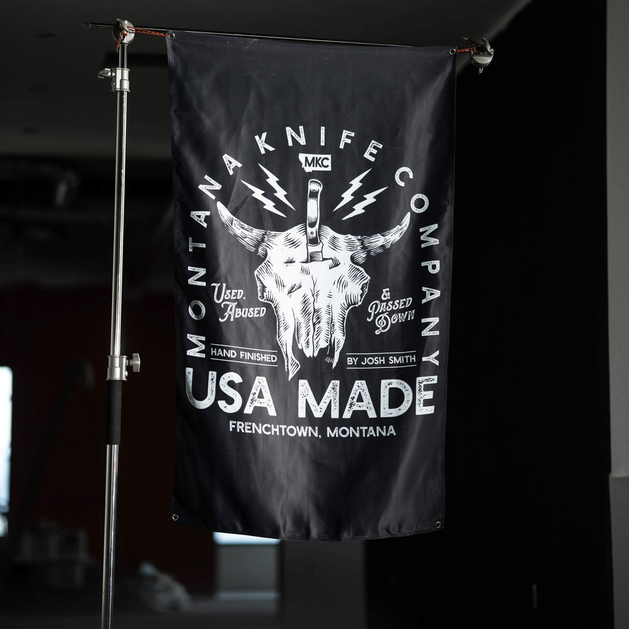 MKC BISON SKULL FLAG