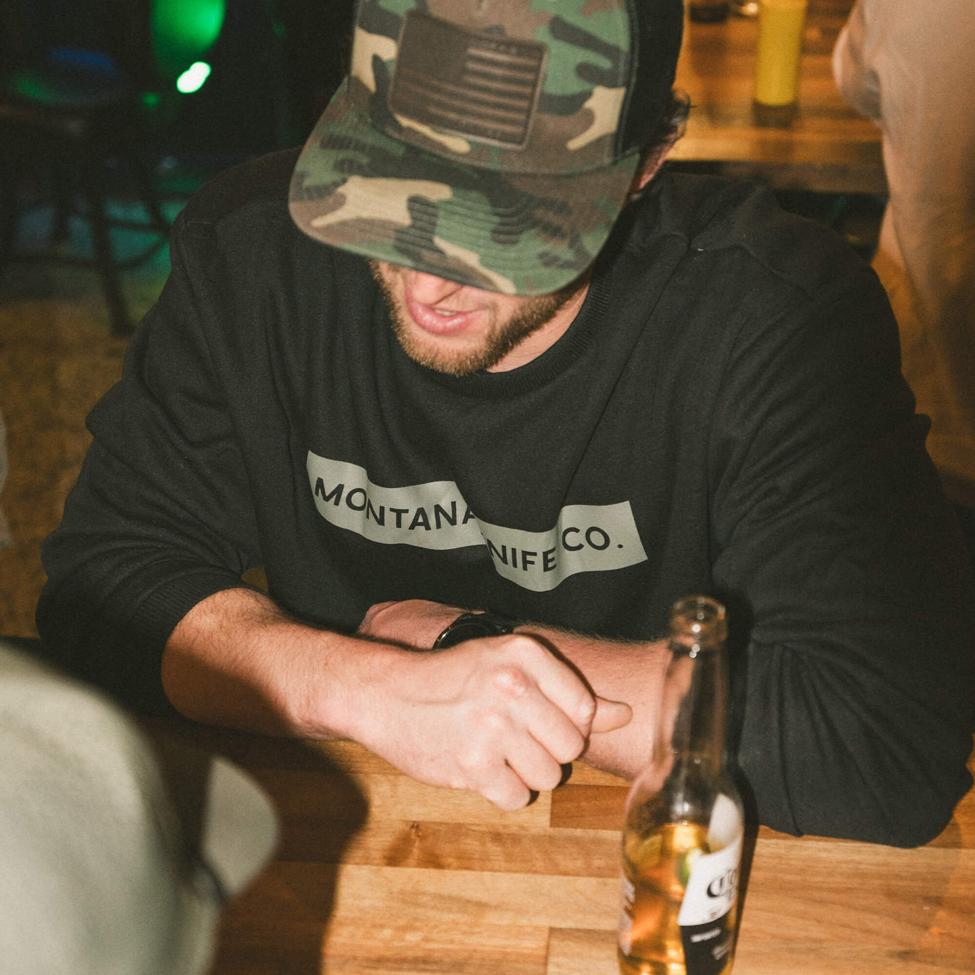 MKC CREWNECK SWEATSHIRT - BLACK