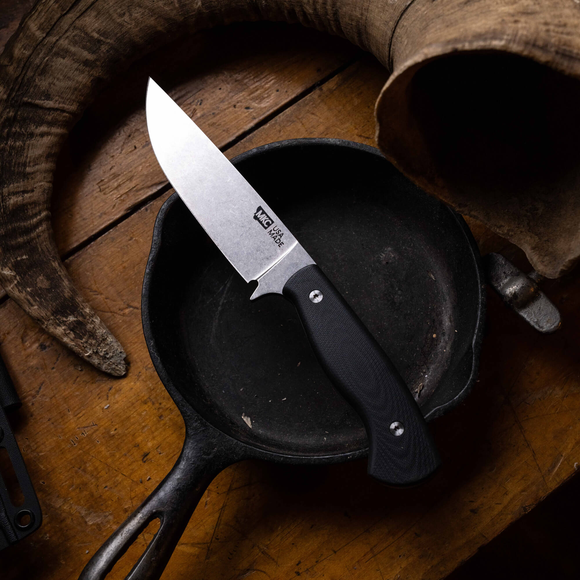 MAGNACUT SUPER CUB - DROP POINT HUNTER - BLACK