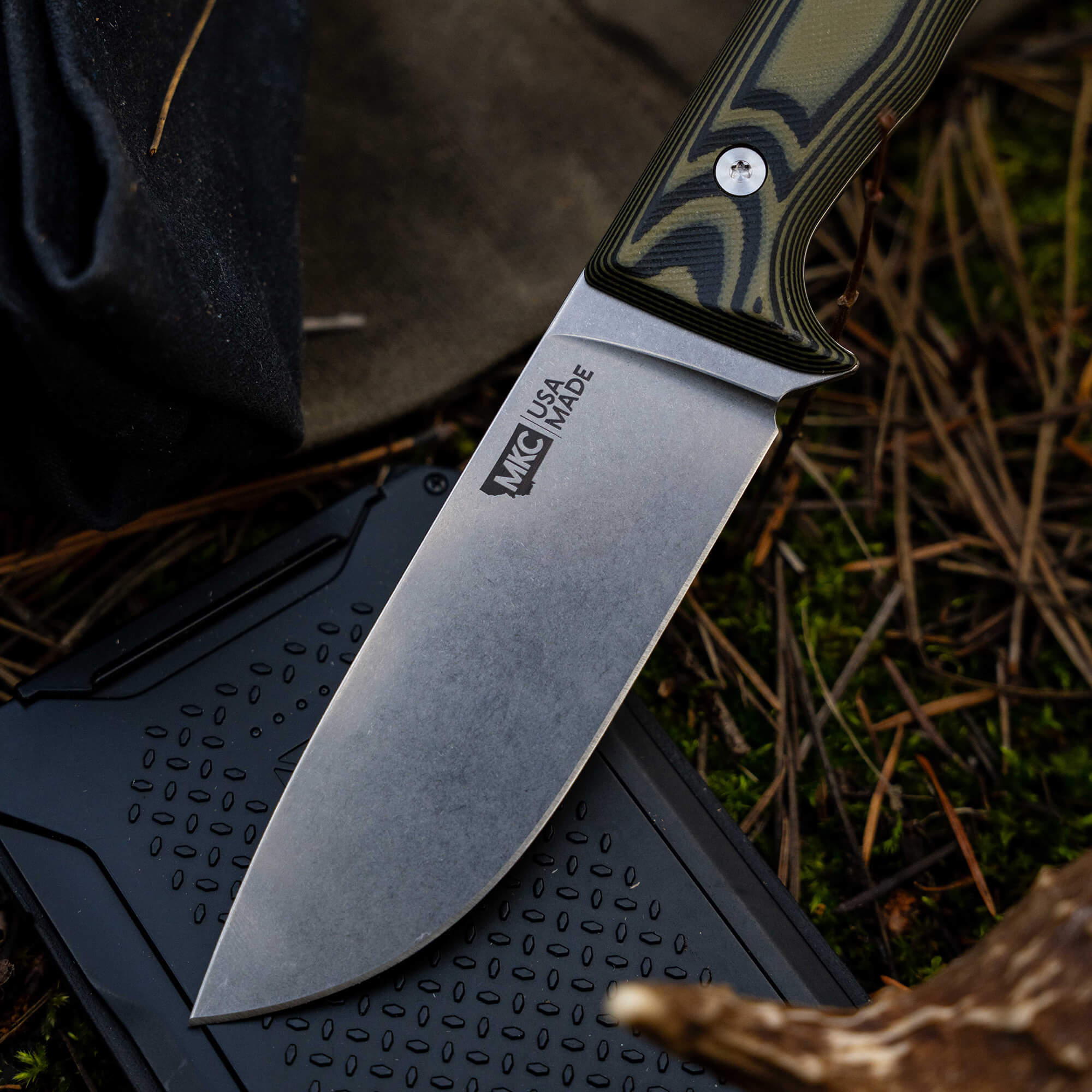 MULE DEER - GREEN & BLACK