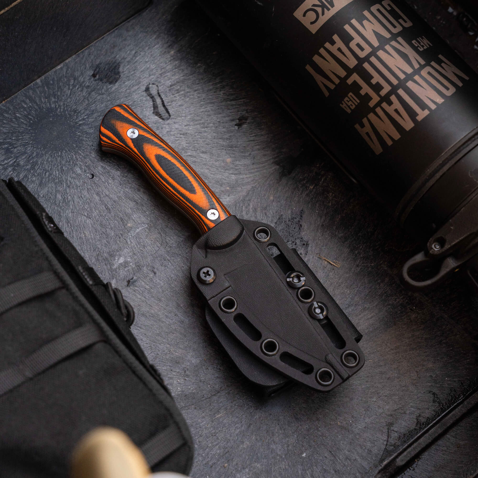 MAGNACUT BLACKFOOT 2.0 - ORANGE & BLACK