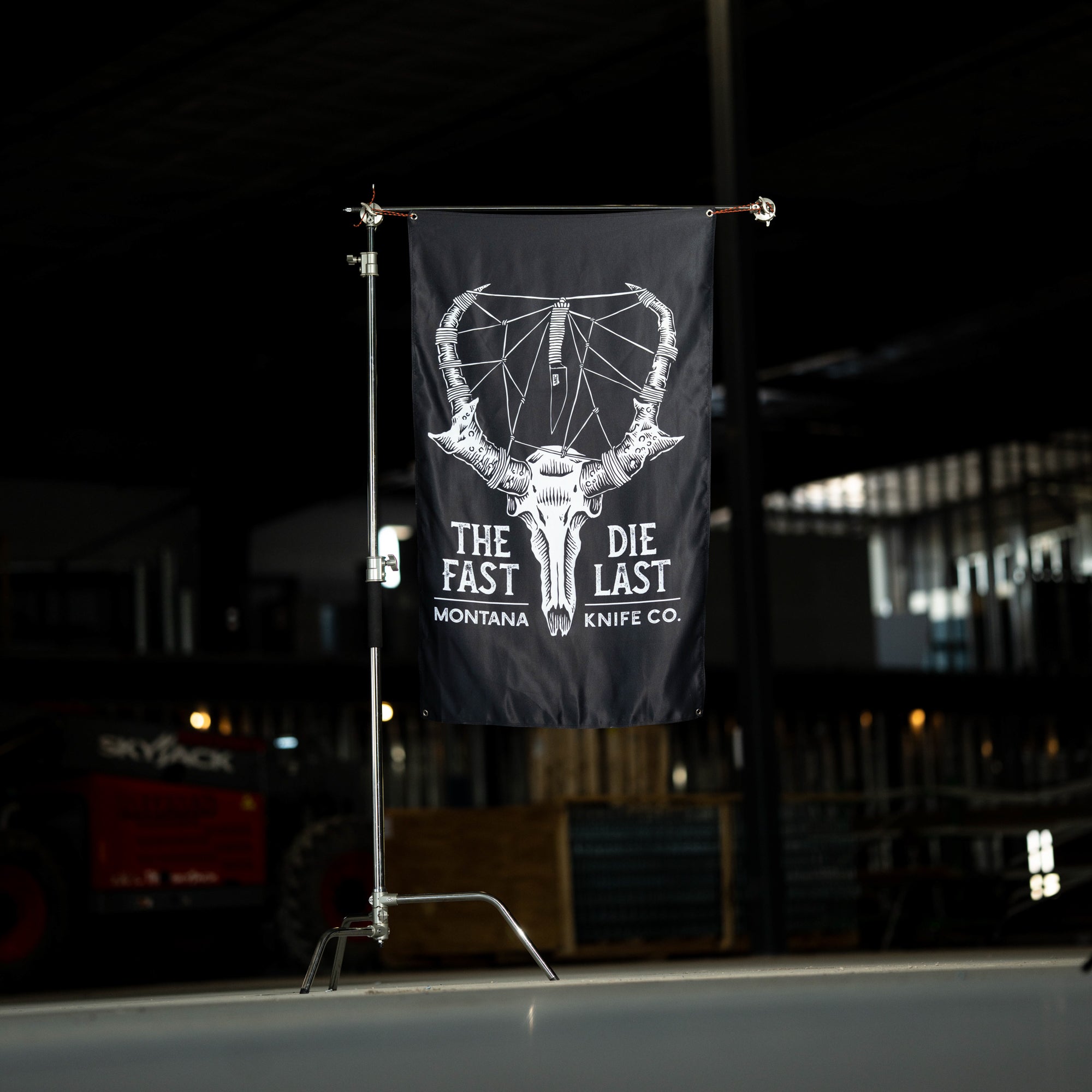 MKC ANTELOPE SKULL FLAG