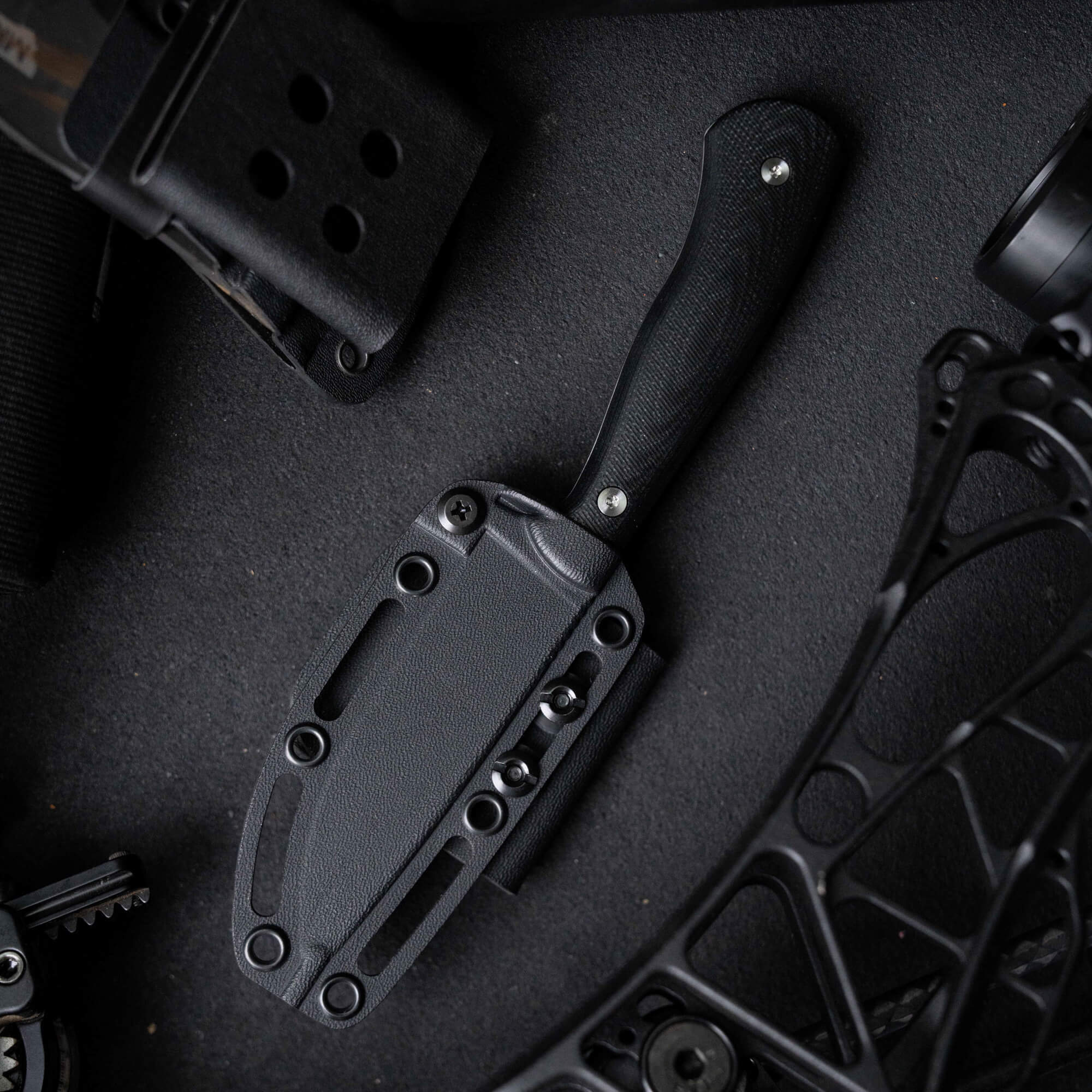 MKC WHITETAIL - BLACK