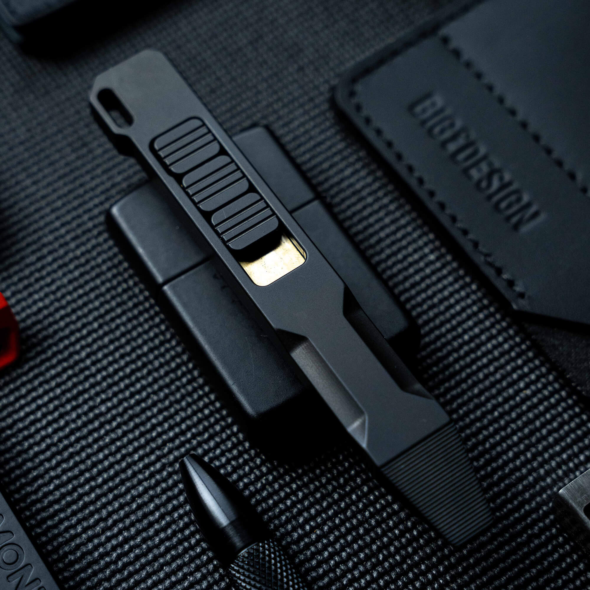 MKC X BIG IDEA DESIGN - Ti PRY BAR