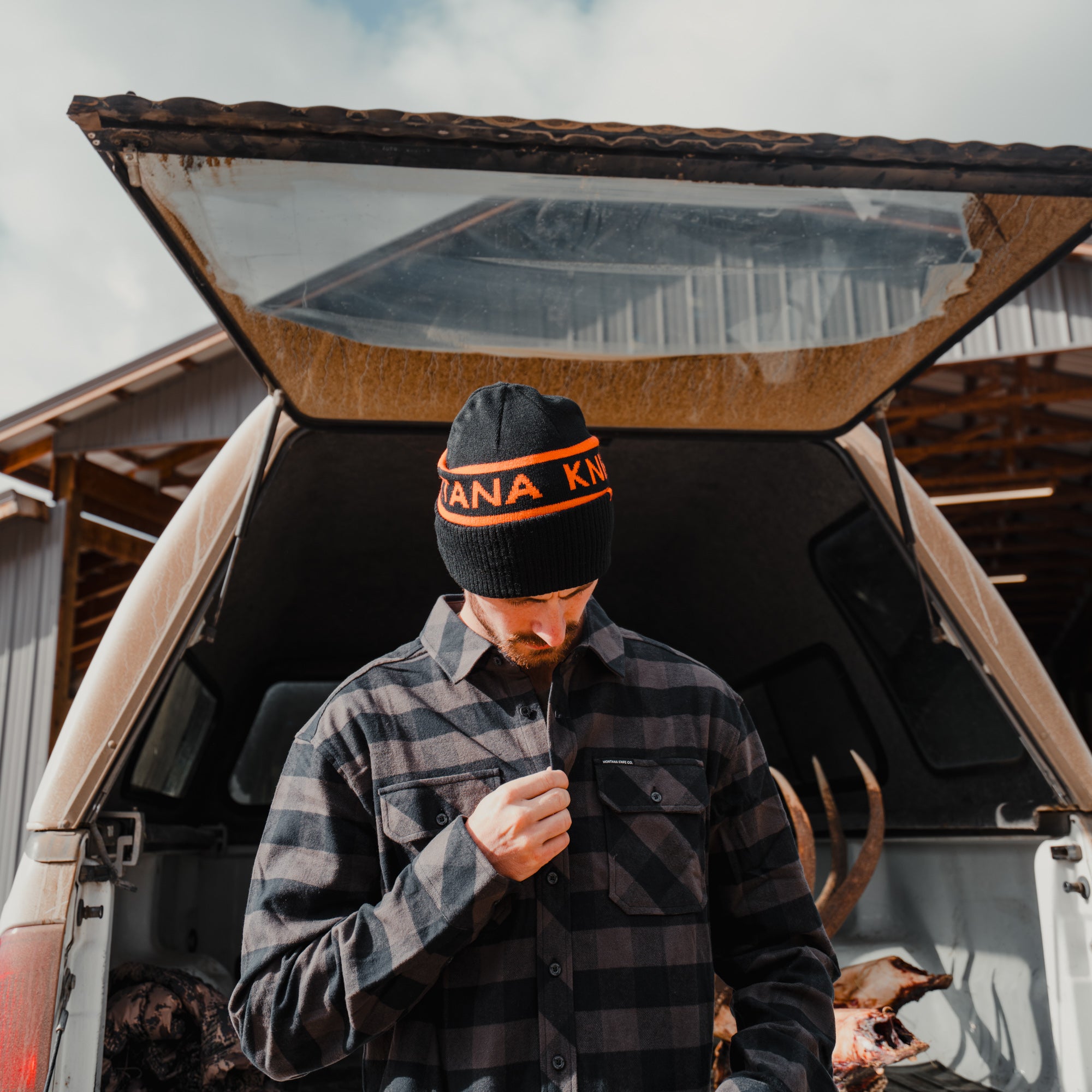 MKC BIG MOUNTAIN BEANIE - BLACK