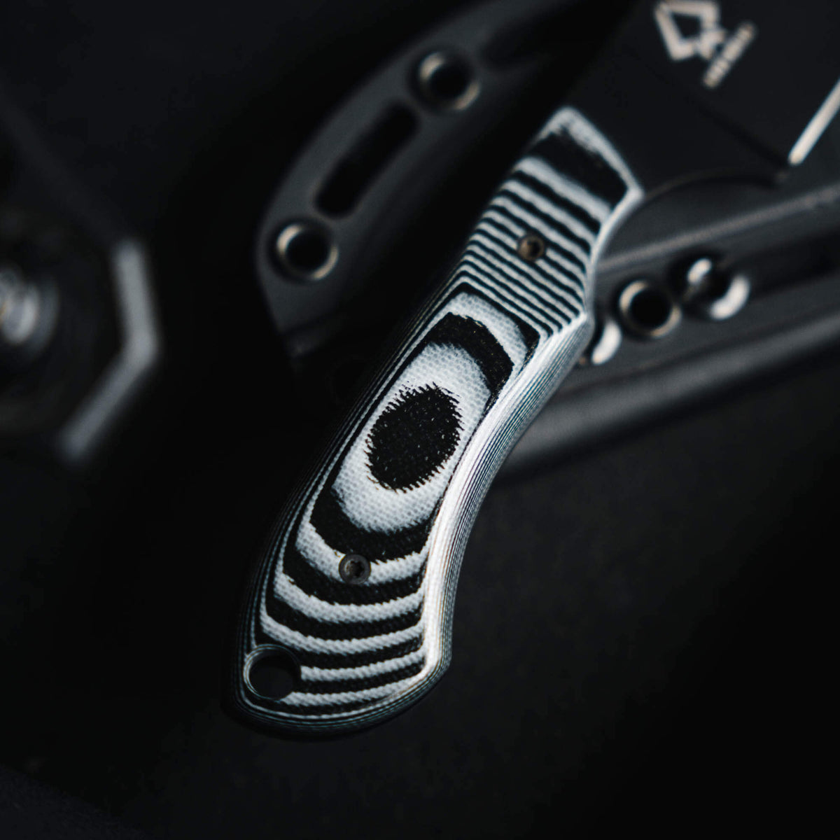 MKC ELK KNIFE - PVD - LIVE WILD EDITION - GREY & BLACK