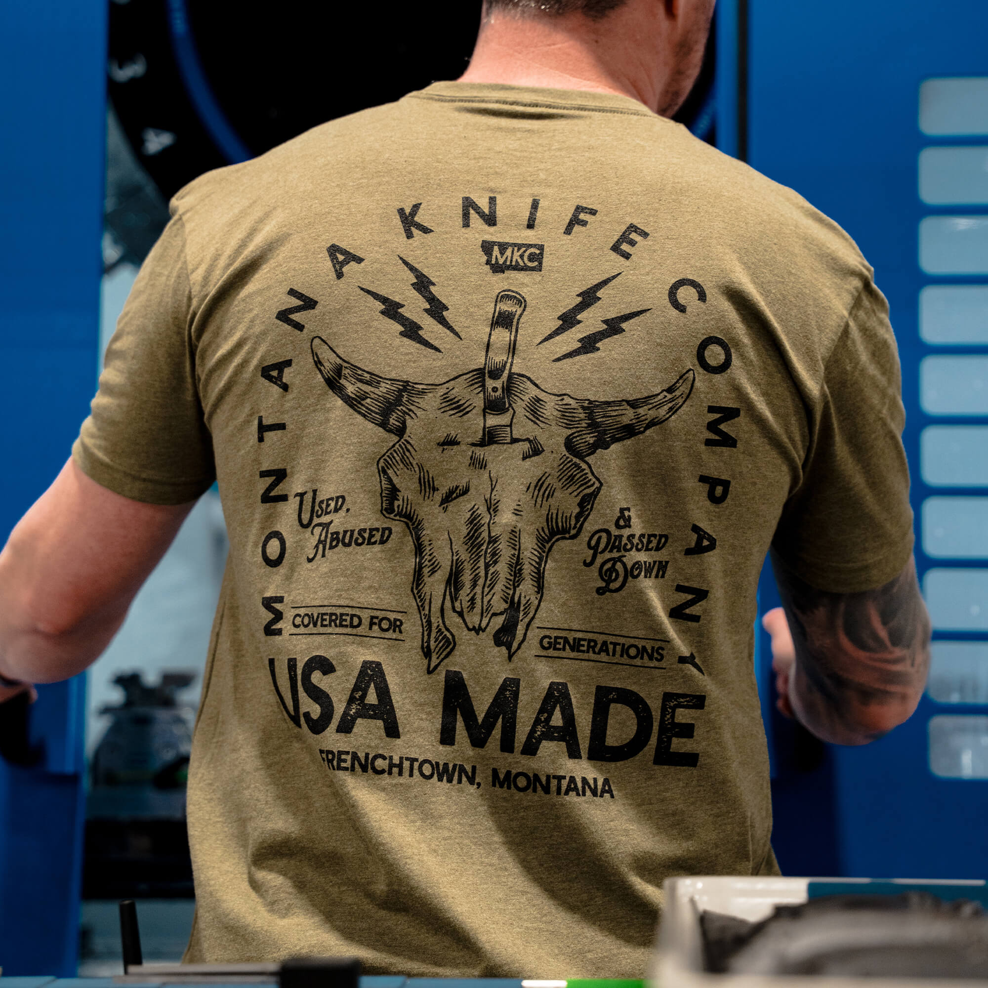 MKC BISON SKULL TEE - OLIVE