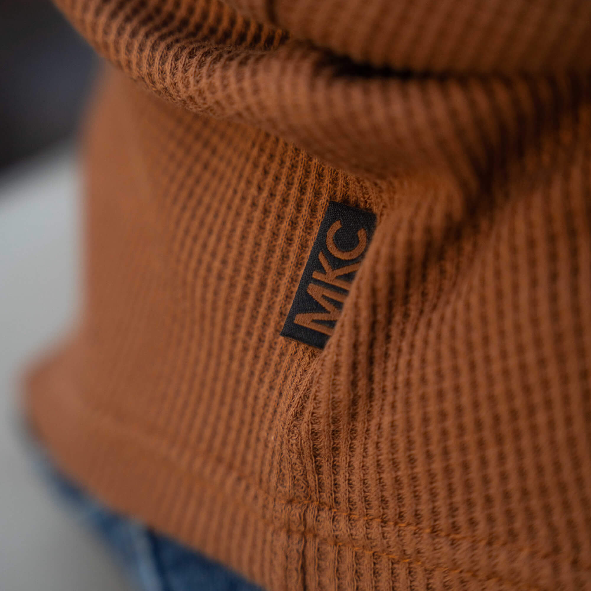 MACLAY HENLEY - COYOTE