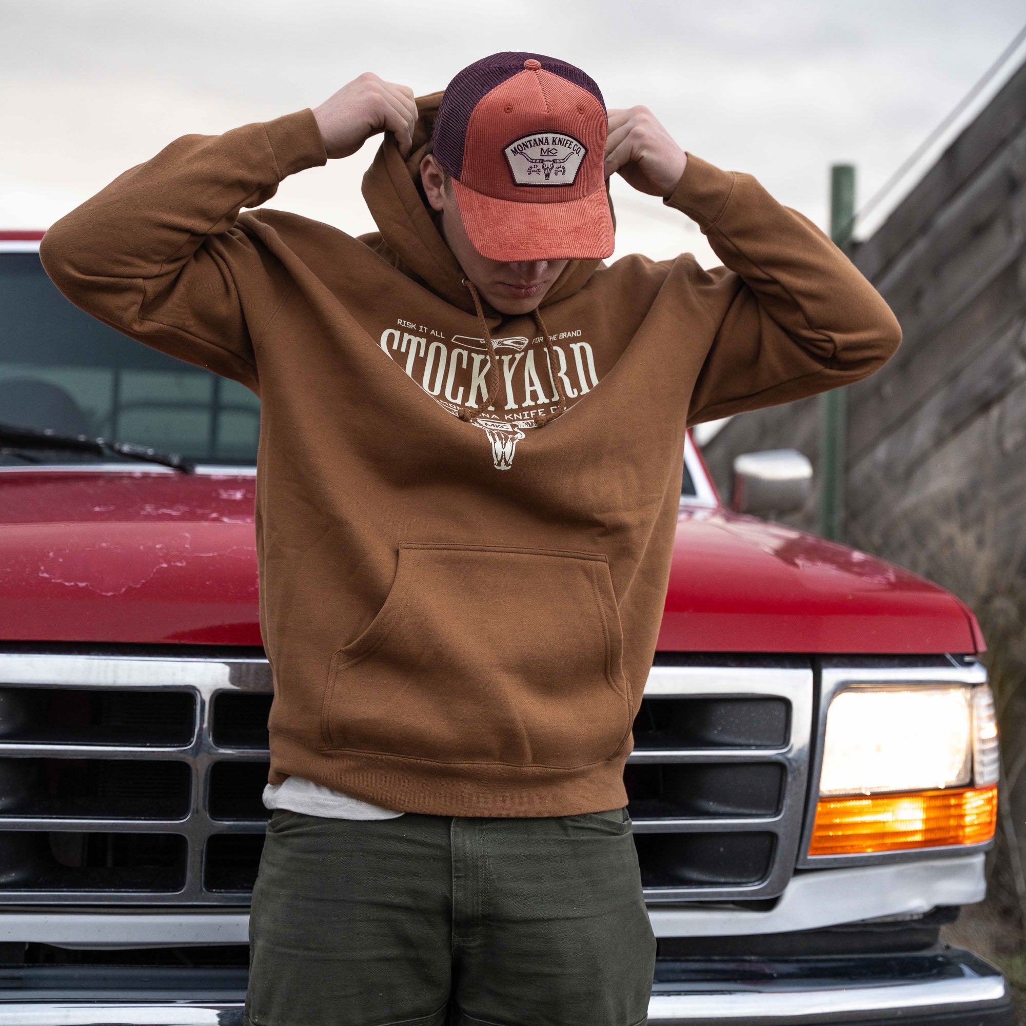STOCKYARD CORDUROY HAT - CLAY/MAROON