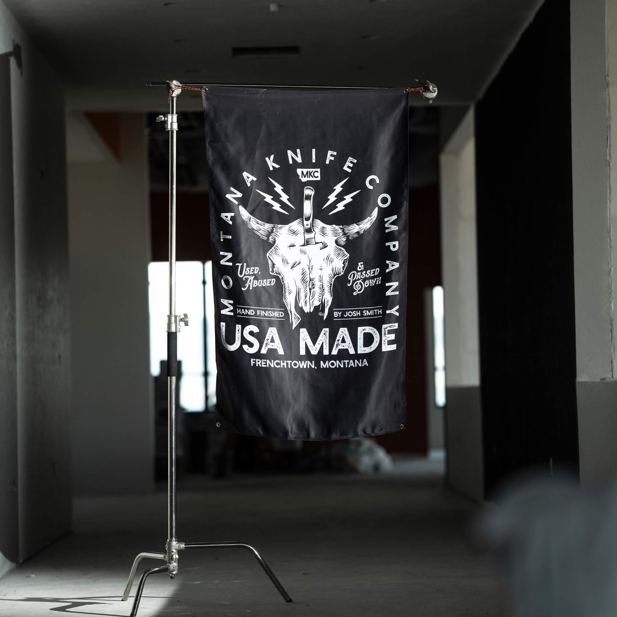 MKC BISON SKULL FLAG