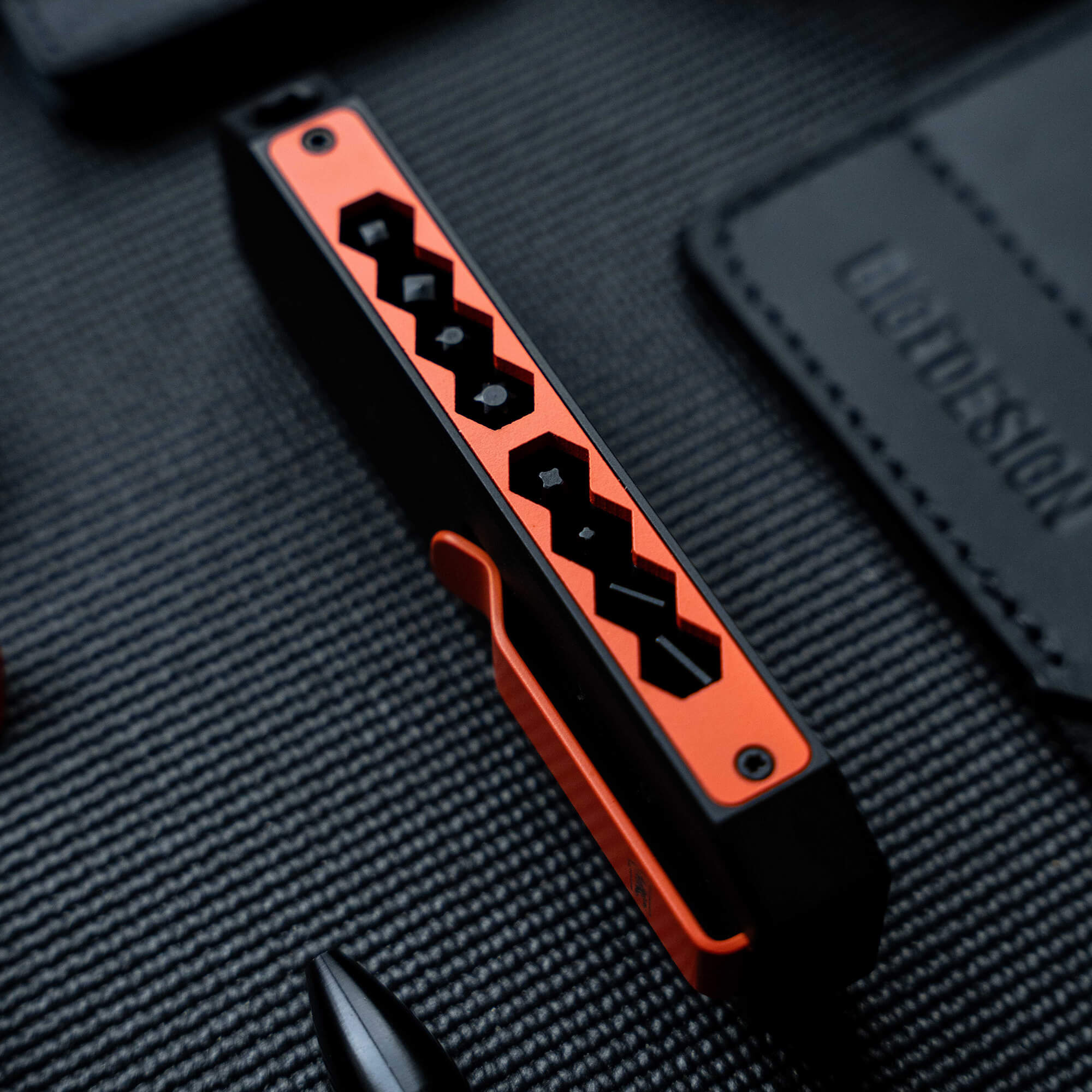 MKC X BIG IDEA DESIGN - BIT BAR II