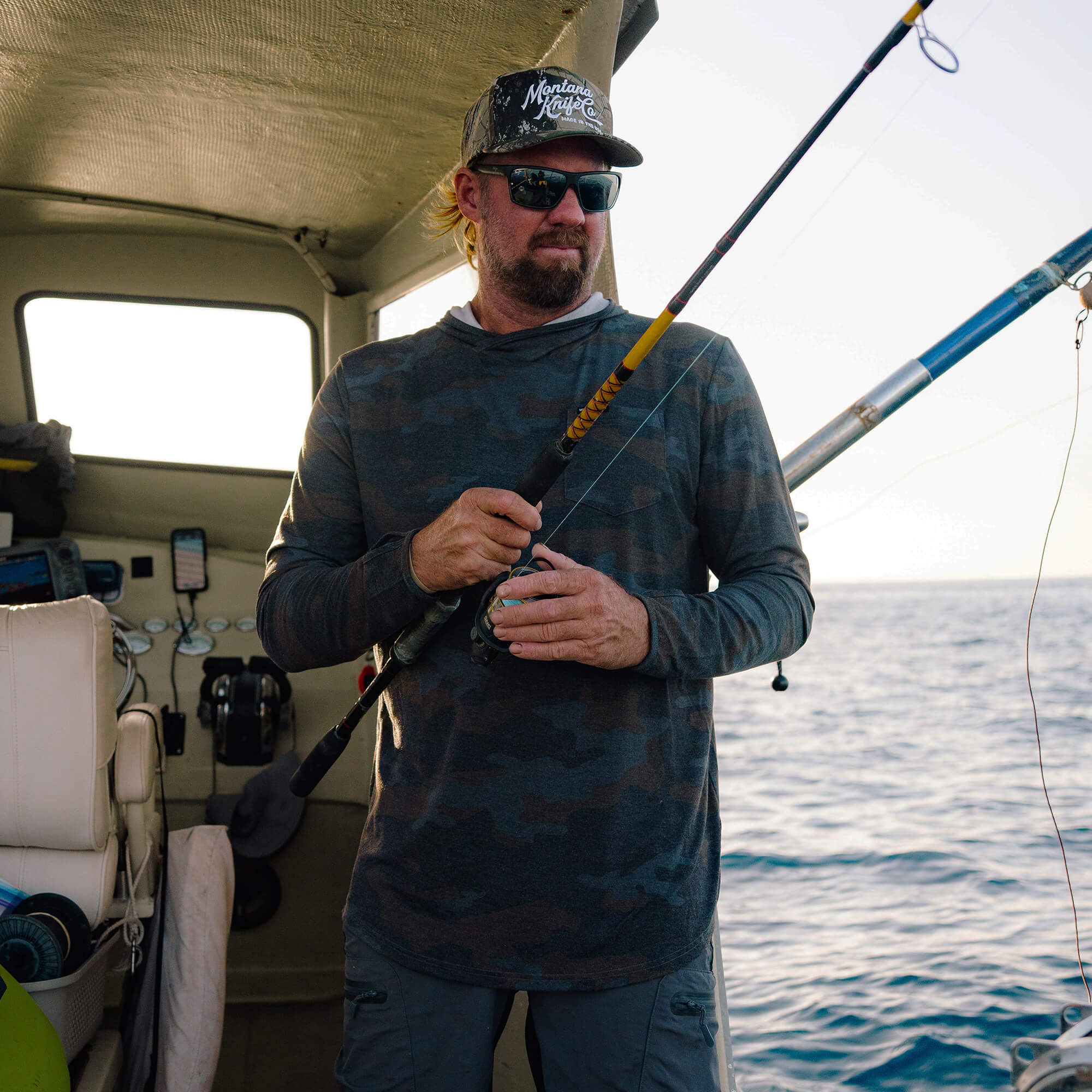 RIMROCK LIGHTWEIGHT HOODIE - DARK WOODLAND CAMO