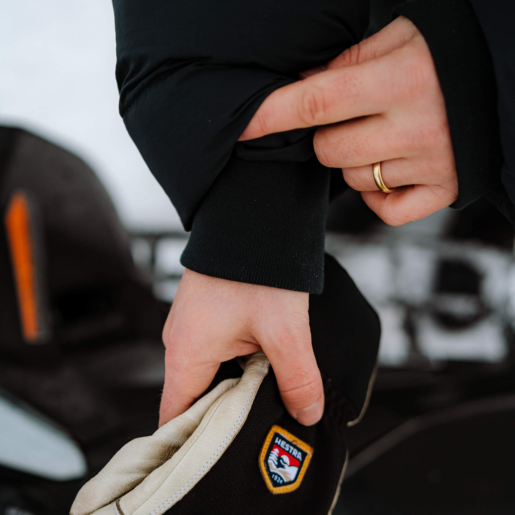 GRINNELL PUFFY ZIP JACKET - BLACK