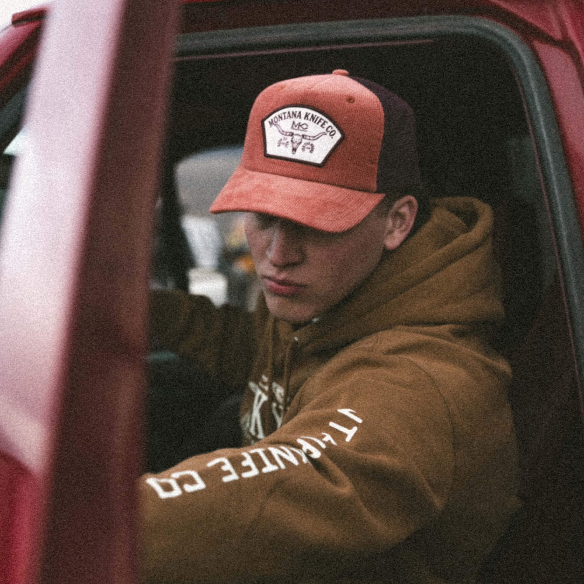 STOCKYARD CORDUROY HAT - CLAY/MAROON