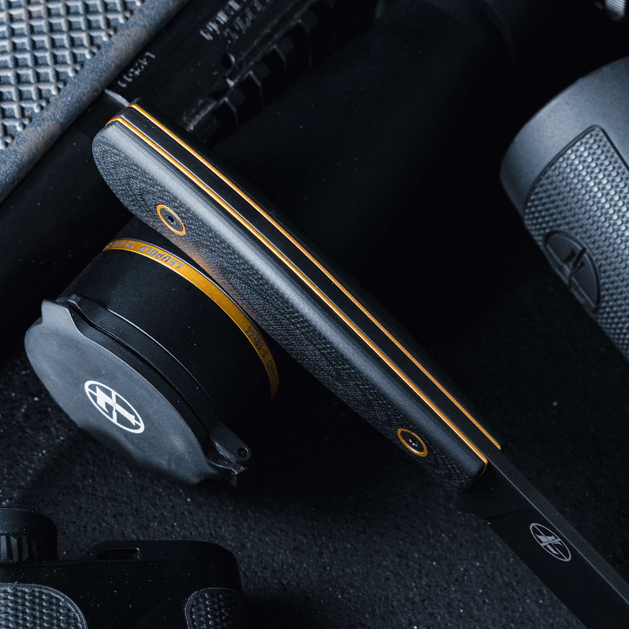 MKC x LEUPOLD - SUPER CUB DROP POINT HUNTER - LIMITED EDITION