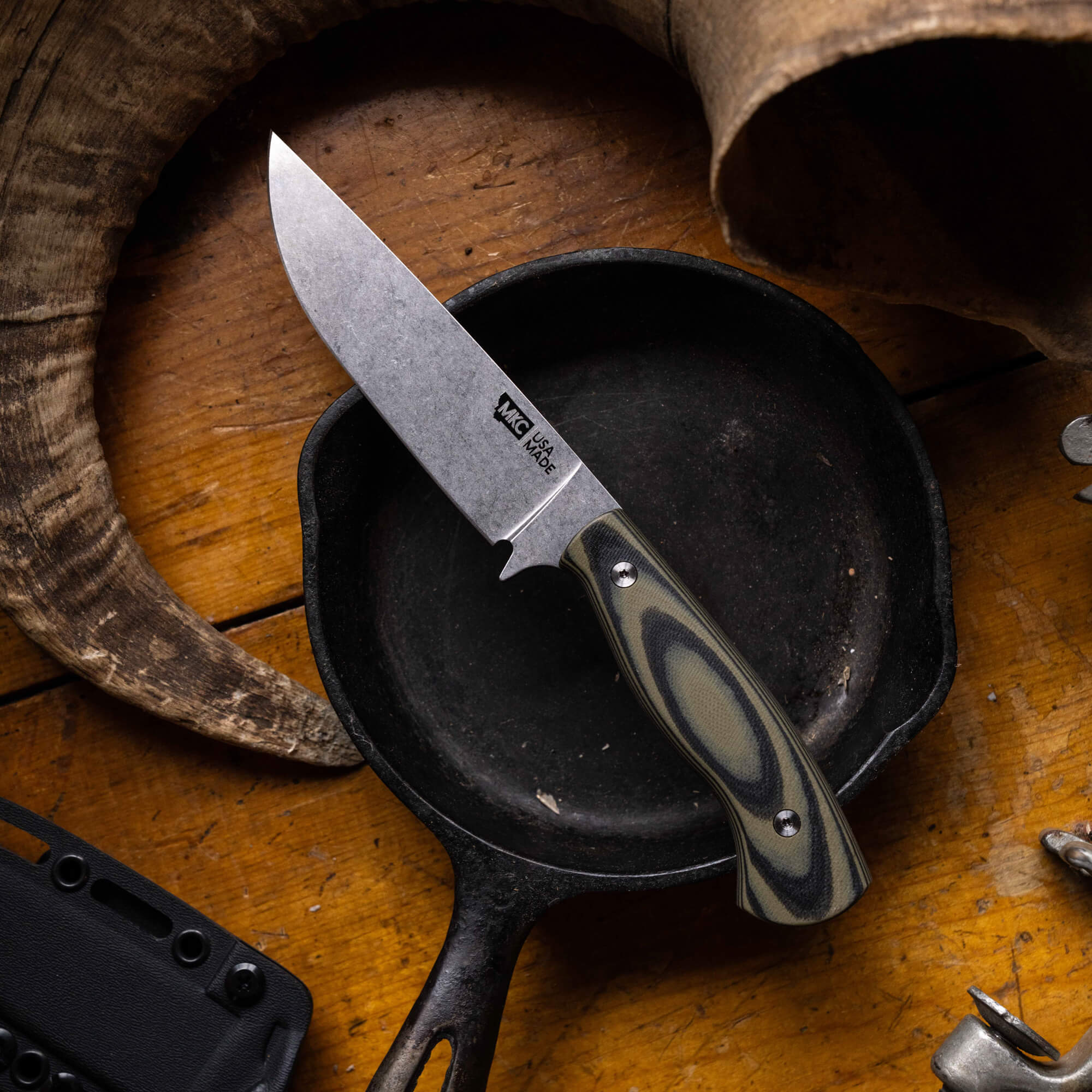 MAGNACUT SUPER CUB - DROP POINT HUNTER - GREEN & BLACK