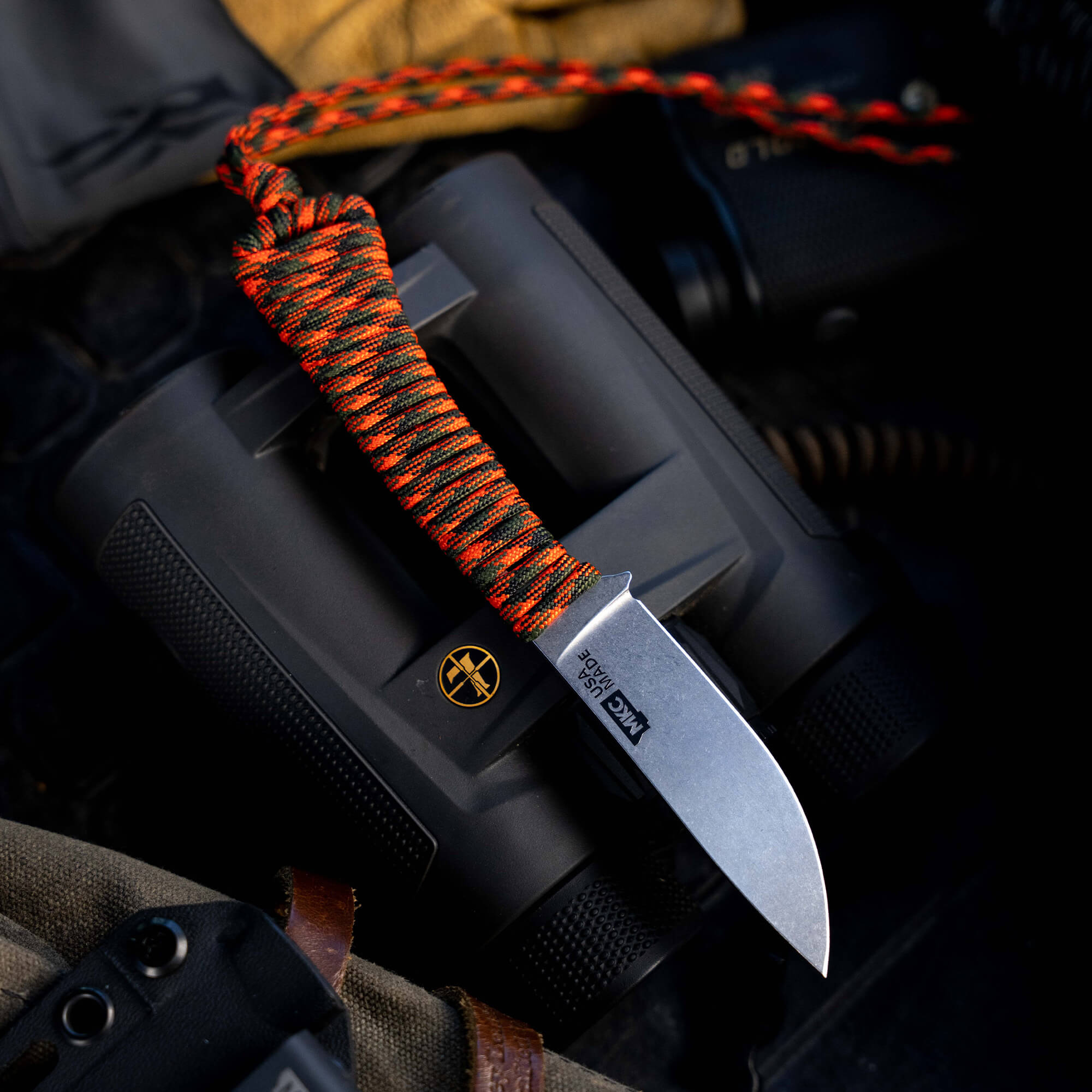 MINI STONED GOAT - ORANGE & BLACK