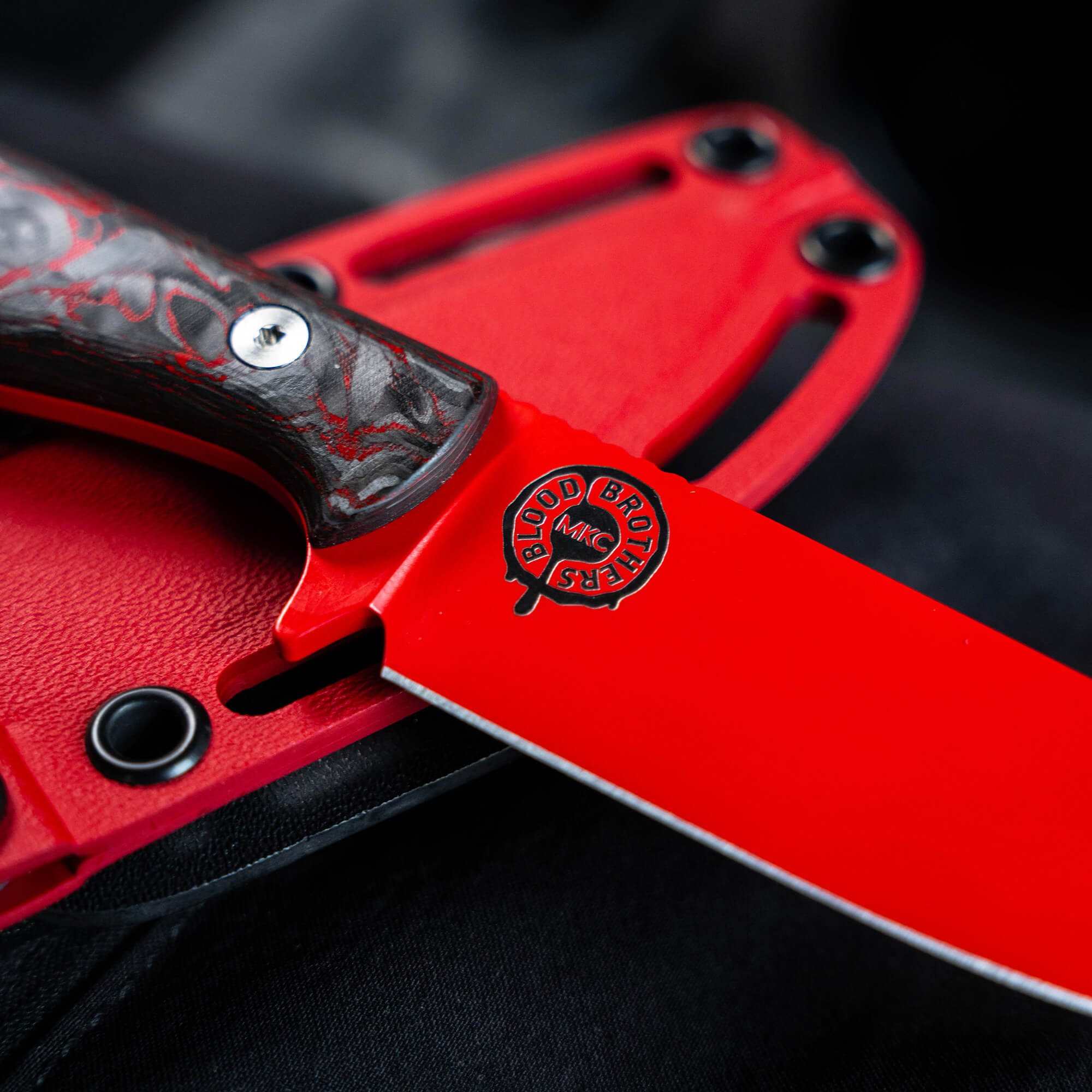 BLOOD BROTHERS WHITETAIL - BLACK/RED