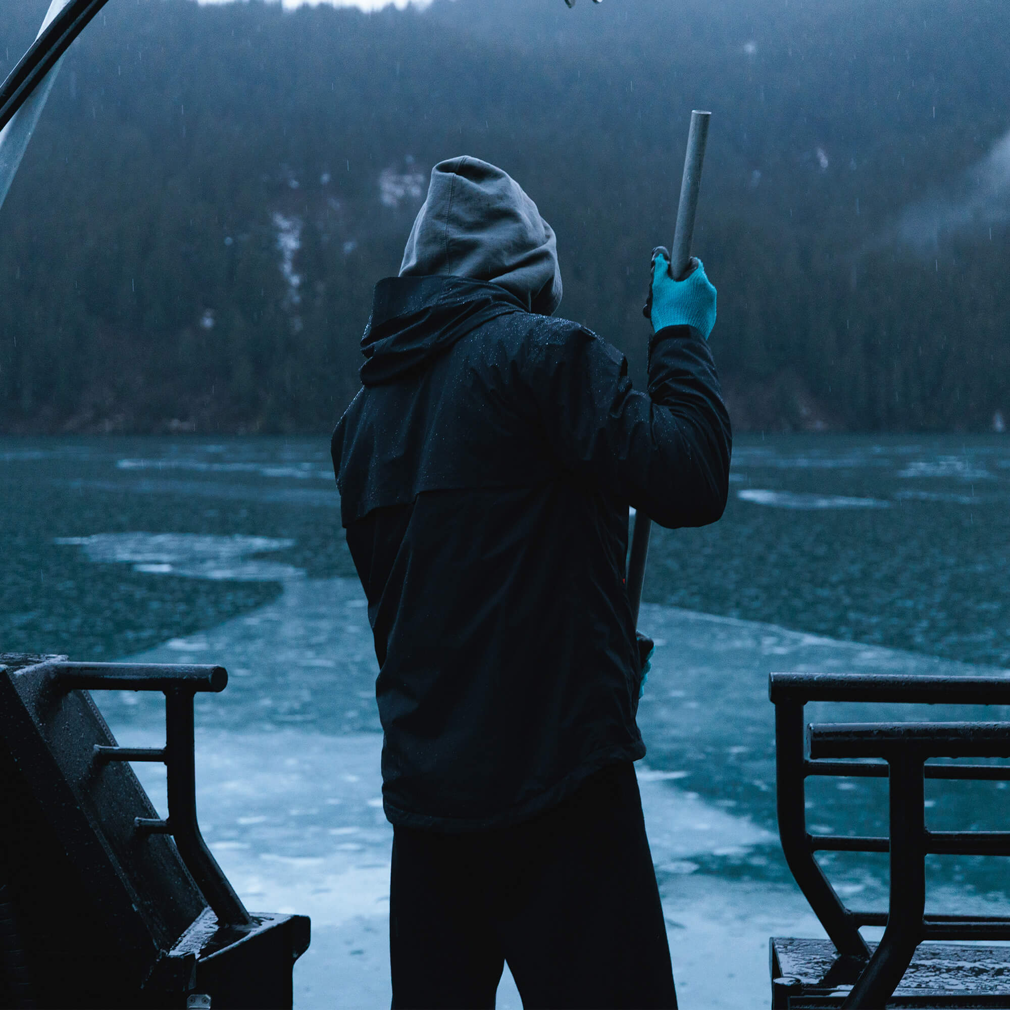 MT. REYNOLDS RAIN JACKET - BLACK